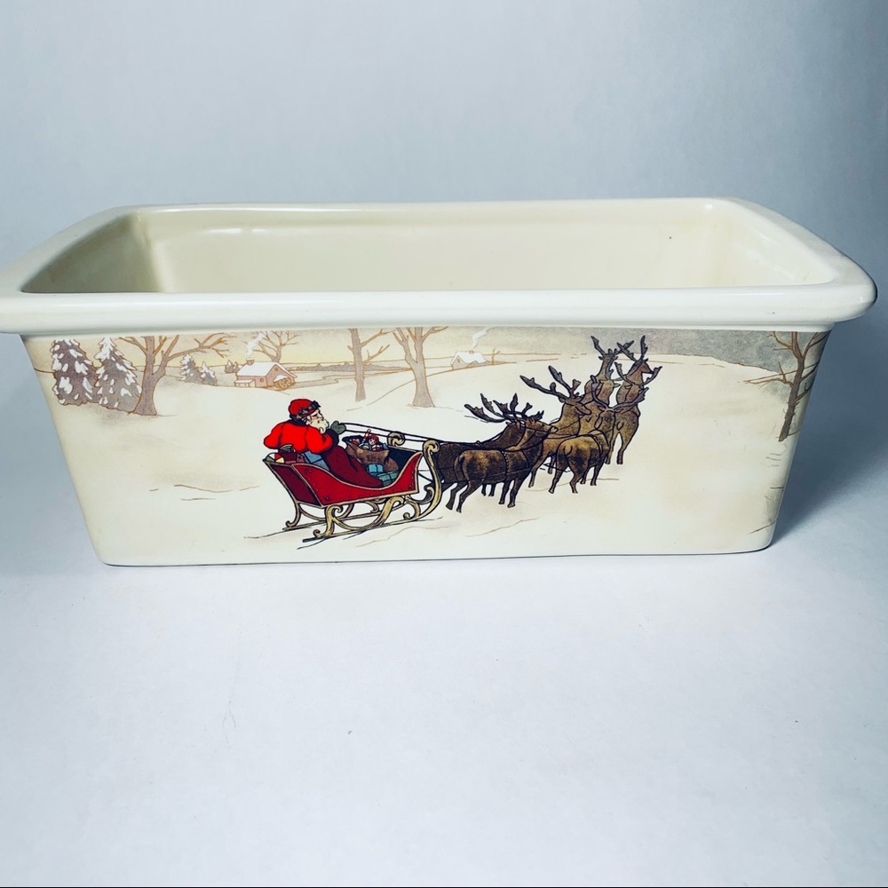 Vintage Hallmark "What's In Santa's Bag" Childhood Dreams Ceramic Bread Pan Ove